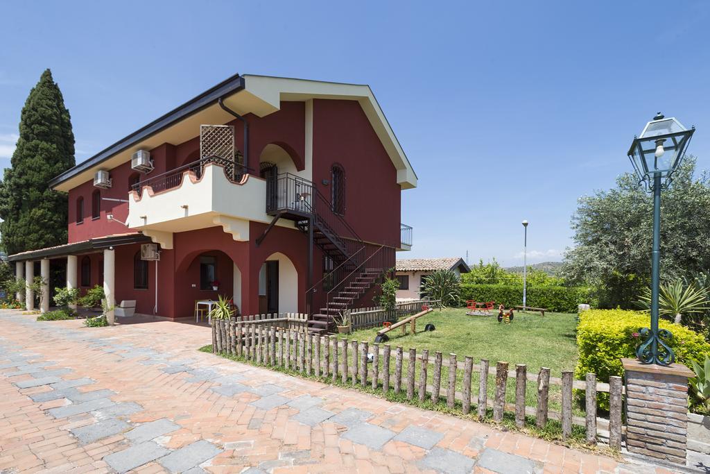 Вилла Orange Park - Agriturismo Мистербьянко Экстерьер фото